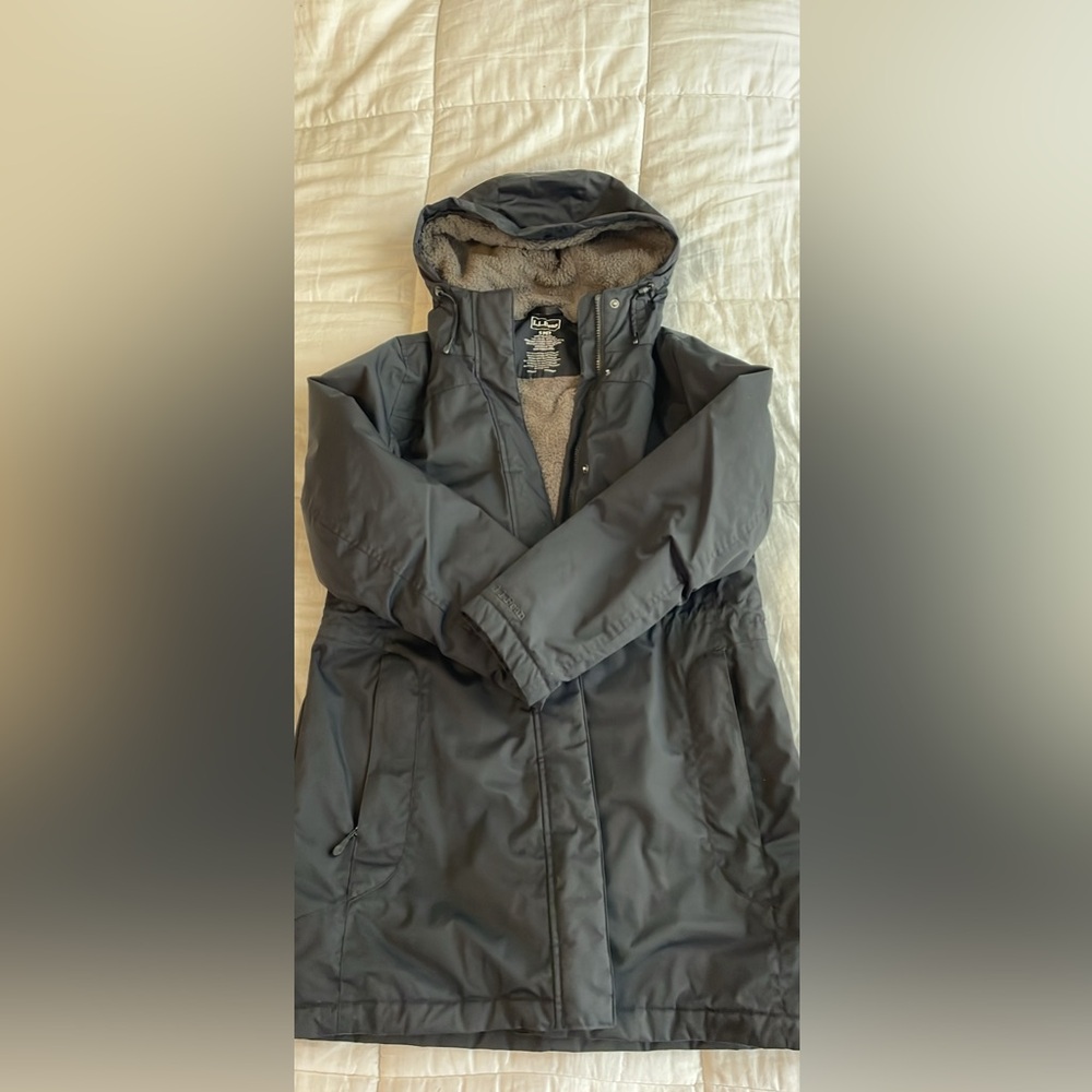LL Bean Women’s Hooded Winter Parka Jacket 271140 Size Small Petite Black